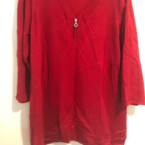 Red sweater - Picture 2 of 3